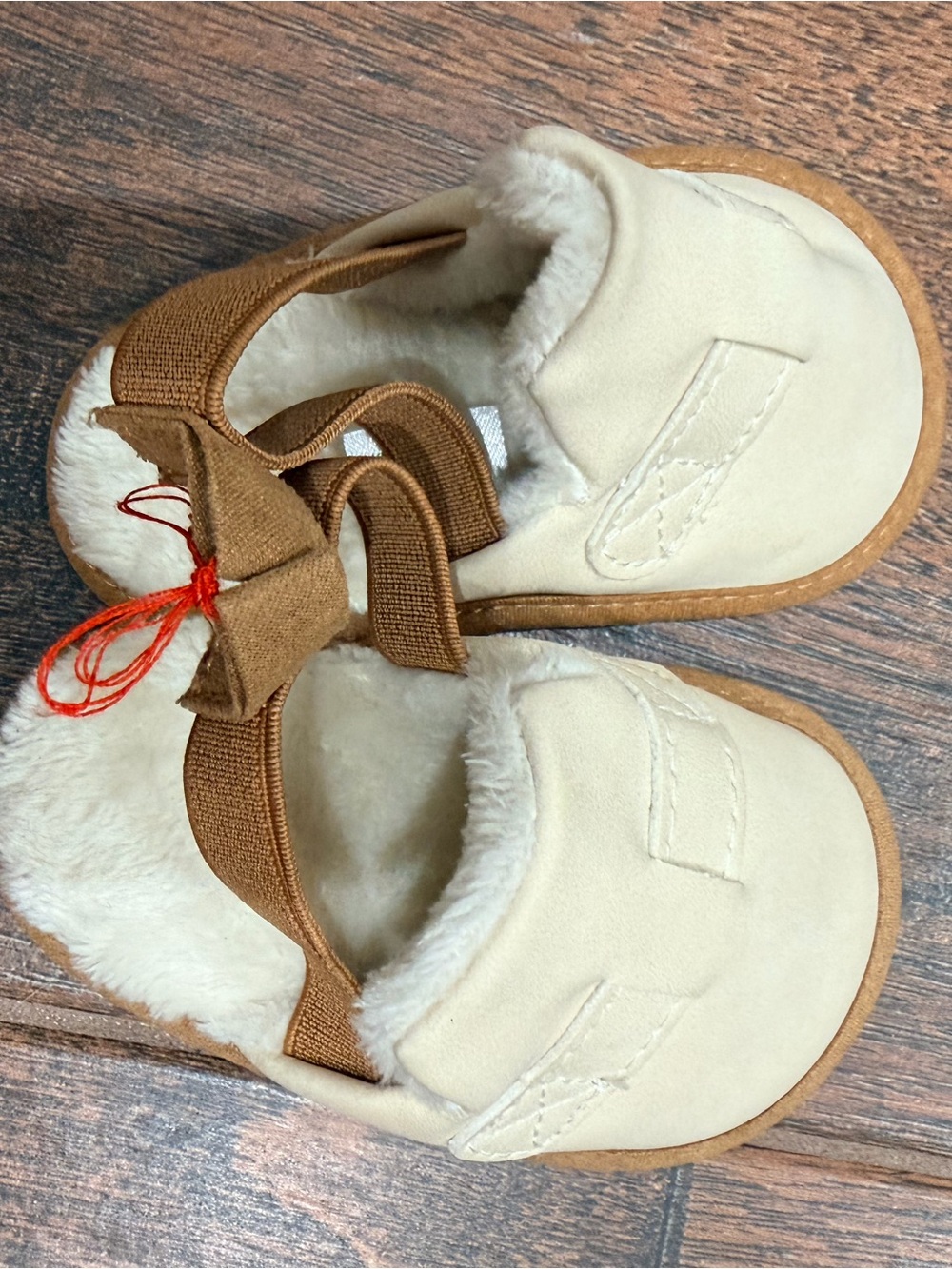 Kids Cream Faux-Fur Lined Slip-On Shoes